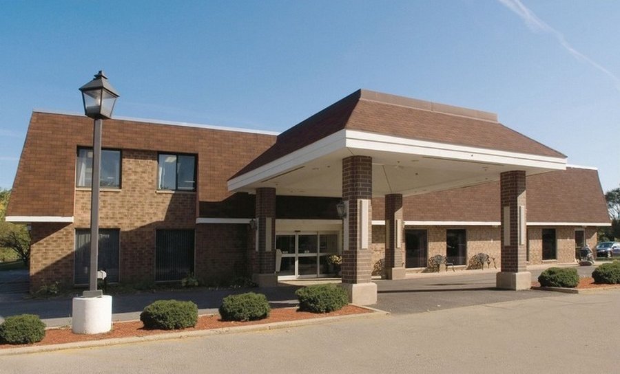 West Suburban Nursing & Rehabilitation facility